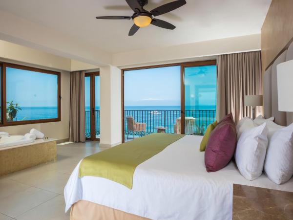 Almar Resort Luxury LGBT Beach Front Experience : photo 1 de la chambre grand hébergement avec terrasse et jacuzzi - vue sur océan - almar