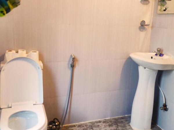 Yog Hostel : photo 1 de la chambre chambre deluxe double ou lits jumeaux