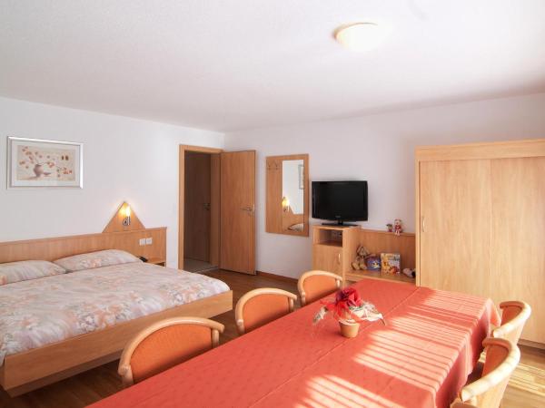 Hotel Eden No. 7 : photo 2 de la chambre appartement familial (2 adultes + 2 enfants)