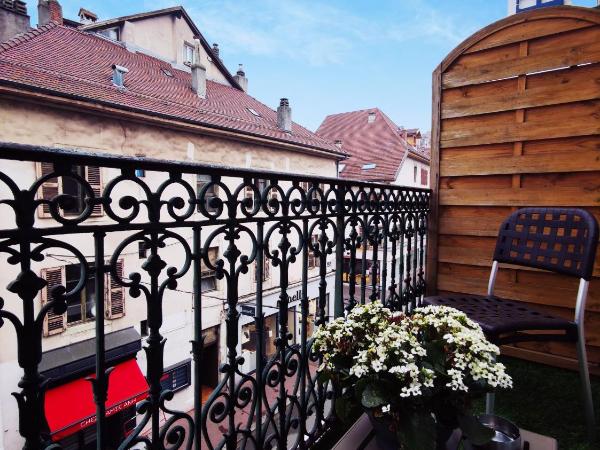 Atipik Hôtel : photo 8 de la chambre chambre double avec balcon - 12 m²