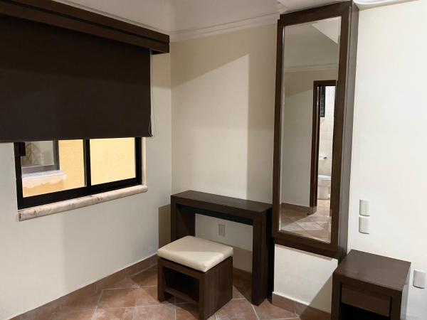 Hostal Nordés : photo 5 de la chambre chambre simple avec salle de bains privative