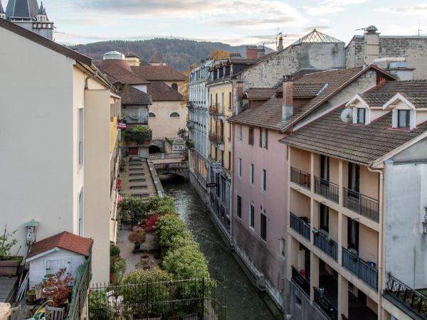 Atipik Hôtel : photo 5 de la chambre chambre double standard avec vue sur canal - 9 m²