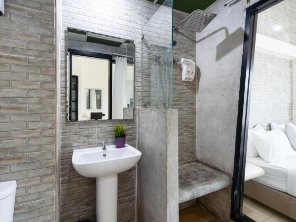 Baron Zotel Bangkok SHA PLUS : photo 6 de la chambre chambre deluxe