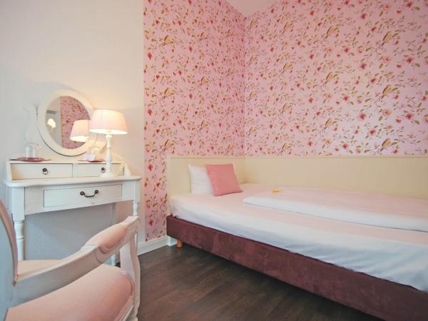 Hotel Domspitzen : photo 7 de la chambre chambre triple