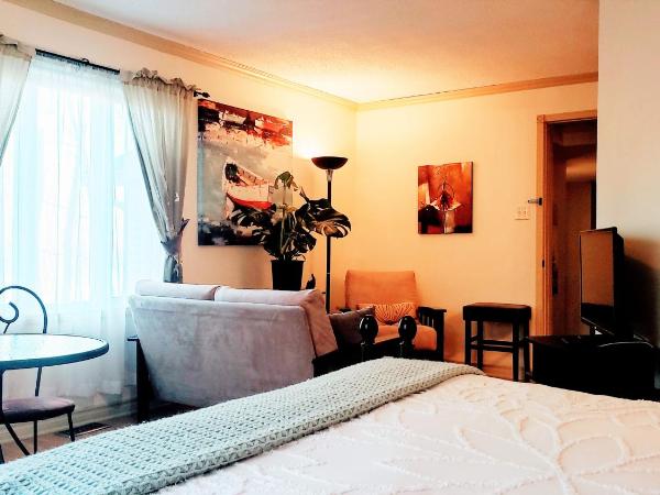 Kokomo INN Bed and Breakfast Ottawa-Gatineau's Only Tropical Riverfront B&B on the National Capital Cycling Pathway Route Verte #1 - for Adults Only - Chambre d'hôtes tropical aux berges des Outaouais BnB #17542O : photo 8 de la chambre suite présidentielle