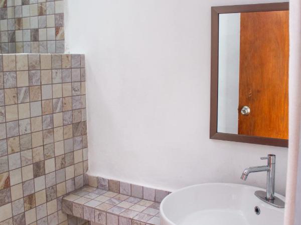 Rooms in Cancun Airport : photo 1 de la chambre chambre double ou lits jumeaux