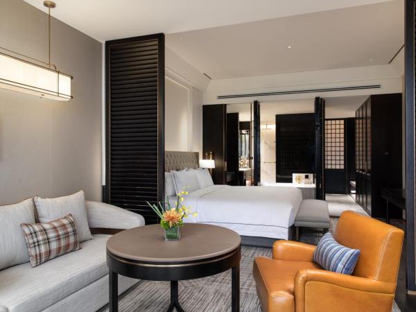 Suning Zhongshan Golf Resort : photo 7 de la chambre garden view king bed room with balcony