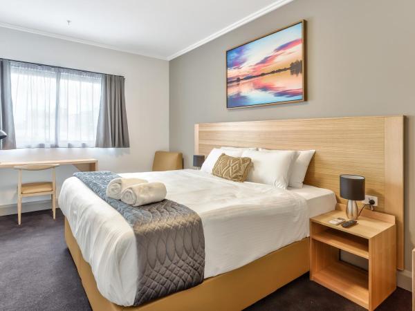 Meridian Hotel Hurstville : photo 4 de la chambre chambre lit king-size deluxe