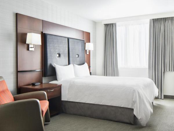 Club Quarters Hotel Embarcadero, San Francisco : photo 2 de la chambre chambre lit queen-size - accessible aux personnes à mobilité réduite
