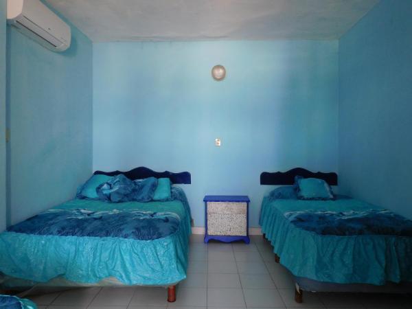 Hotel Restaurante Rocío by Rotamundos : photo 4 de la chambre chambre quadruple standard