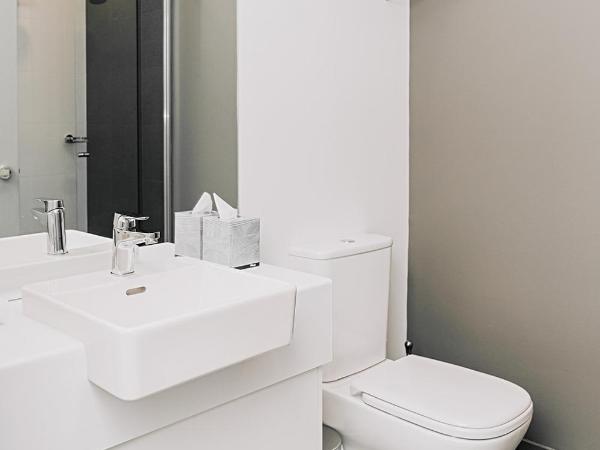 Toms Court Hotel : photo 5 de la chambre chambre lit king-size deluxe