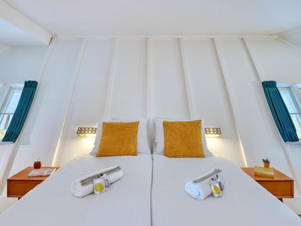 Stayokay Hostel Rotterdam : photo 5 de la chambre studio cube avec douche