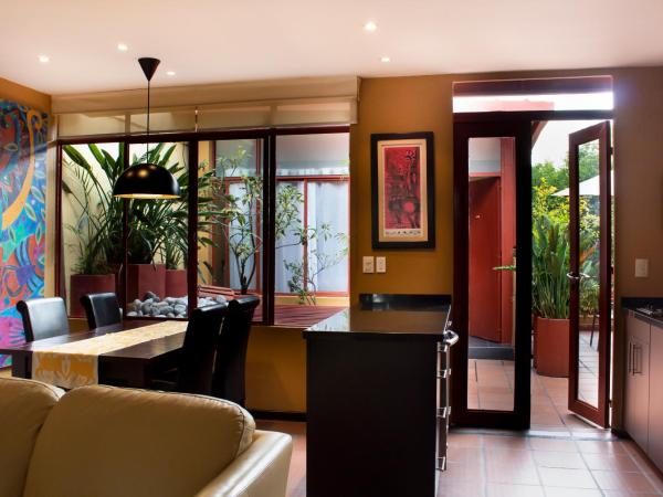 The Red Tree House : photo 5 de la chambre penthouse