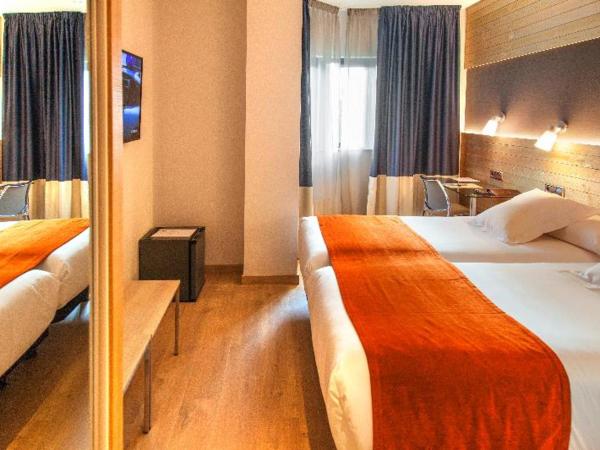 Hotel Avenida : photo 2 de la chambre room #9359349