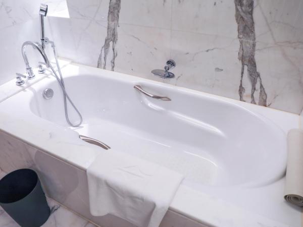 Shangri-La Beijing : photo 4 de la chambre hébergement deluxe avec 1 lit king-size - aile jardin