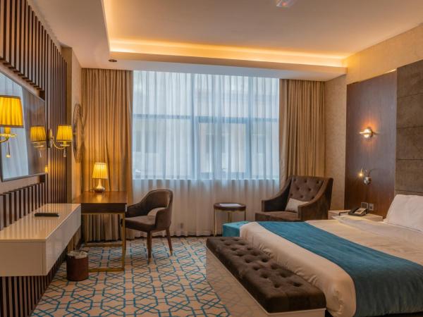 Royal Crown Hotel : photo 3 de la chambre chambre lit king-size standard