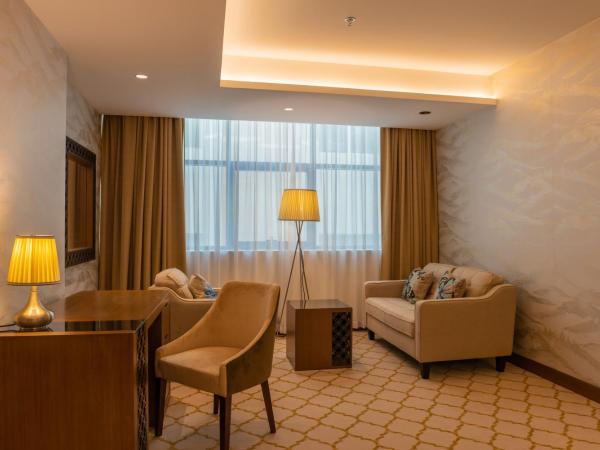 Royal Crown Hotel : photo 4 de la chambre suite standard