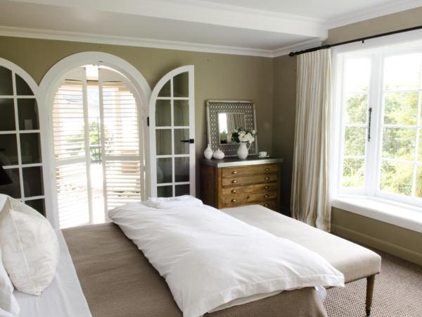 Ngamihi Lodge : photo 1 de la chambre suite avec vue sur lac