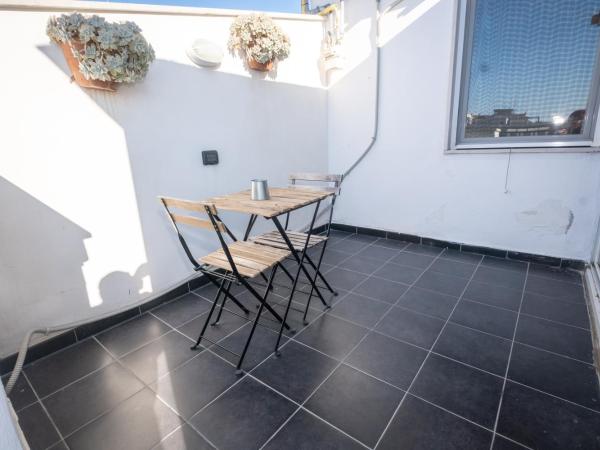 CconfortHotels R&B Cavour - SELF CHECK IN - No Elevator from 20-10-24 until 7-01-2025 : photo 5 de la chambre chambre double avec terrasse