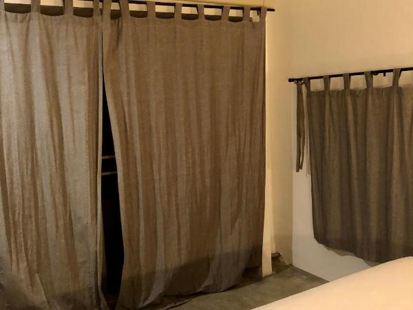 Paradise Cottage : photo 10 de la chambre chambre double de luxe avec climatisation