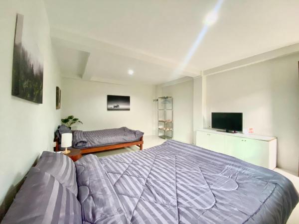 YOYO HOUSE : photo 1 de la chambre chambre avec 2 grands lits queen-size