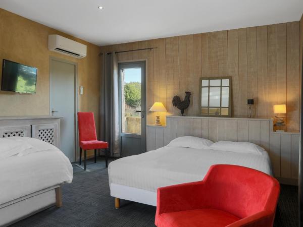 Hotel Le Mas de Castel - Piscine chauffee : photo 1 de la chambre chambre familiale avec terrasse 