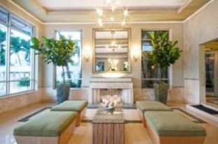 Crest Hotel Suites : photo 1 de la chambre room #18121914