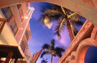 Crest Hotel Suites : photo 1 de la chambre room #18121915