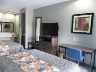 Haven Inn & Suites willowbrook : photo 1 de la chambre room #240791510