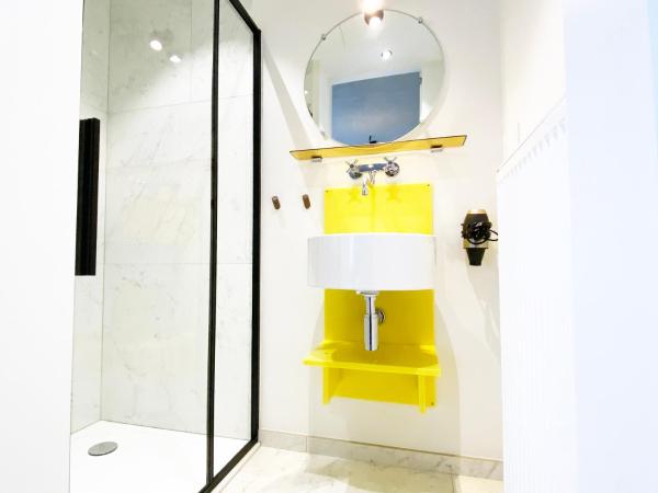 B&B Expo House : photo 5 de la chambre chambre double deluxe avec douche