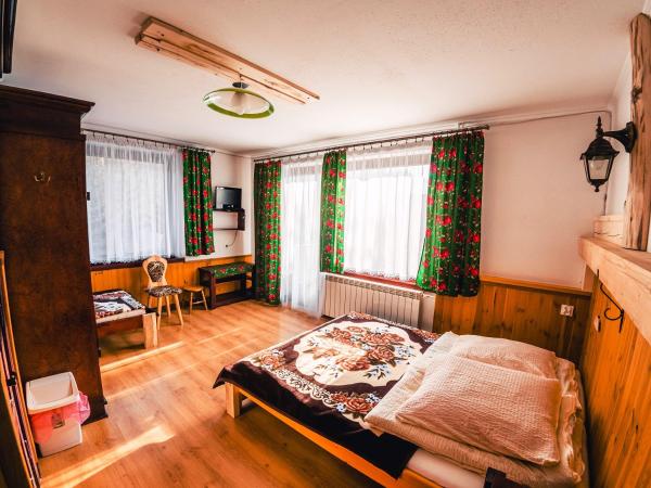 Dom wypoczynkowy Stoch Mądry : photo 1 de la chambre chambre triple avec salle de bains