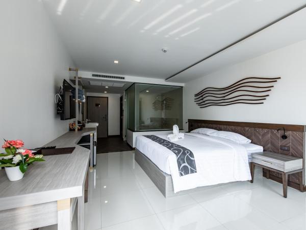 Blackwoods Hotel Pattaya - SHA Extra Plus : photo 4 de la chambre chambre lit queen-size deluxe