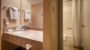 SureStay Plus by Best Western San Antonio Fiesta Inn : photo 1 de la chambre room #30017526