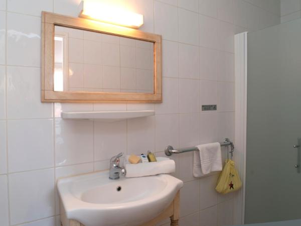 Hôtel la Bona Casa : photo 4 de la chambre chambre double supérieure avec douche et terrasse - rez-de-chaussée