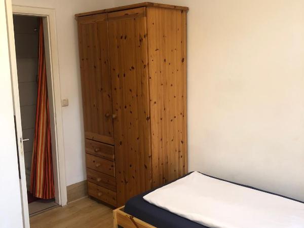 Hotel Pension Schmellergarten : photo 4 de la chambre chambre lits jumeaux avec toilettes communes