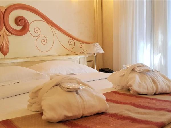 Hotel Colomba d'Oro : photo 9 de la chambre chambre double supérieure