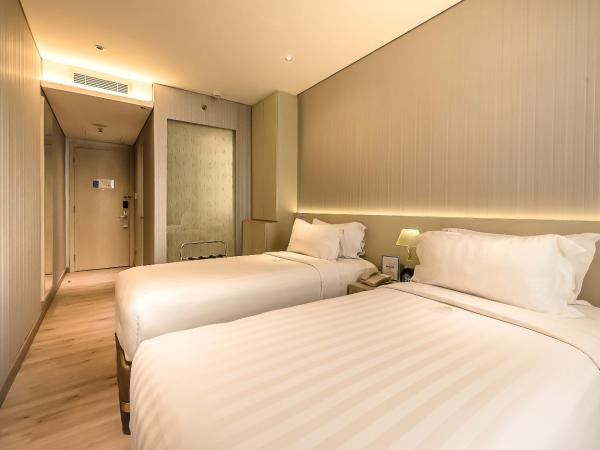 Ashley Wahid Hasyim Jakarta : photo 3 de la chambre chambre lits jumeaux supérieure