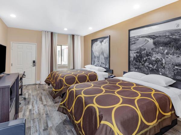 Super 8 by Wyndham Houston NW Beltway 8-West Rd : photo 2 de la chambre chambre 2 lits queen-size - non-fumeurs