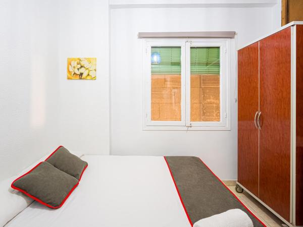 Pensión Ayuntamiento : photo 2 de la chambre chambre double