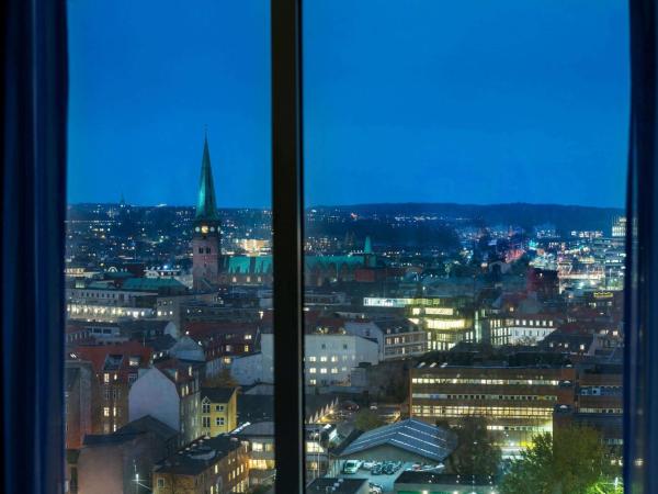 Comwell Aarhus Dolce by Wyndham : photo 4 de la chambre chambre quadruple standard