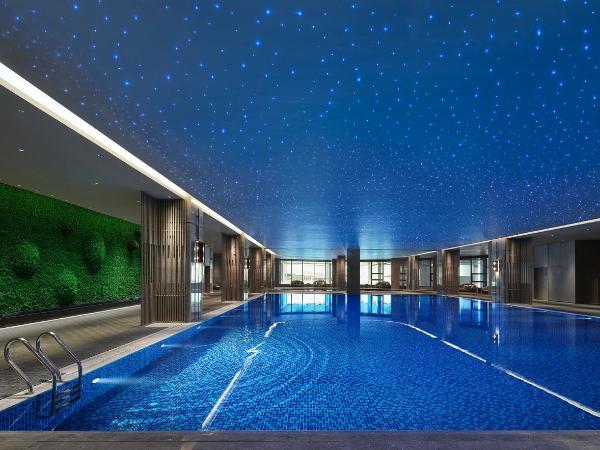 HUALUXE Nanjing Yangtze River, an IHG Hotel : photo 1 de la chambre chambre lits jumeaux supérieure avec vue sur la rivière