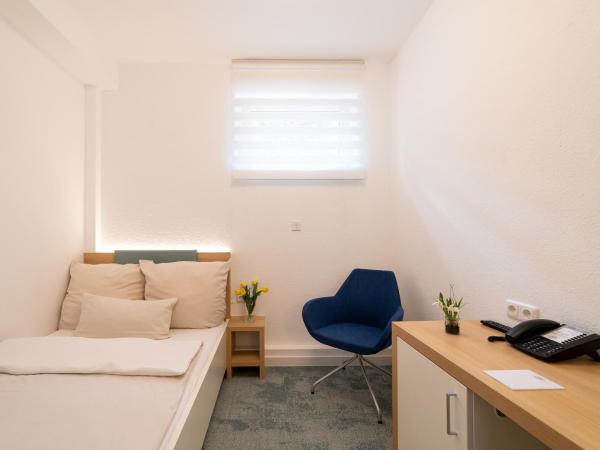 Hotel zum Kuhhirten : photo 4 de la chambre einzelzimmer economy im souterrain