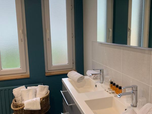 Hotel Les Embruns : photo 5 de la chambre chambre familiale