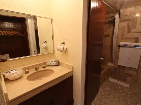 Hotel Las Torres Gemelas Acapulco : photo 4 de la chambre chambre familiale