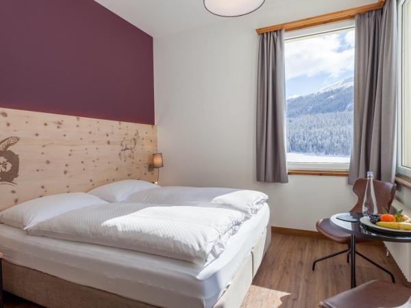 Hotel Waldhaus am See : photo 1 de la chambre chambre double – vue sur lac