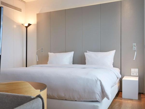 Scandic Frankfurt Museumsufer : photo 1 de la chambre suite lit king-size