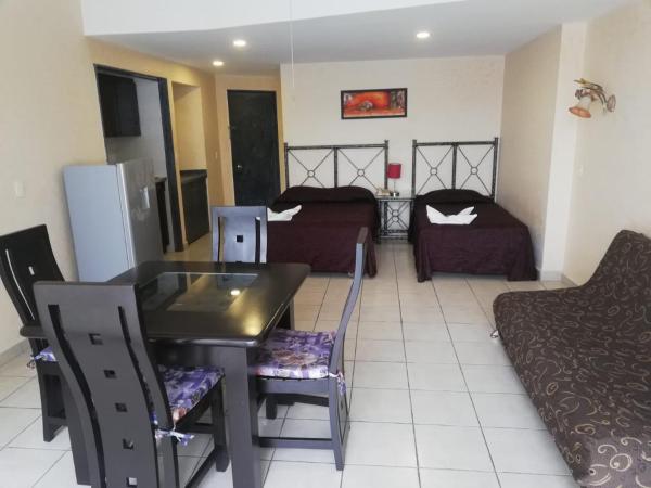 Hotel Las Torres Gemelas Acapulco : photo 2 de la chambre chambre familiale