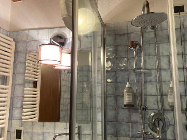 Le Camere di Bsuites Affittacamere : photo 7 de la chambre chambre double avec salle de bains privative