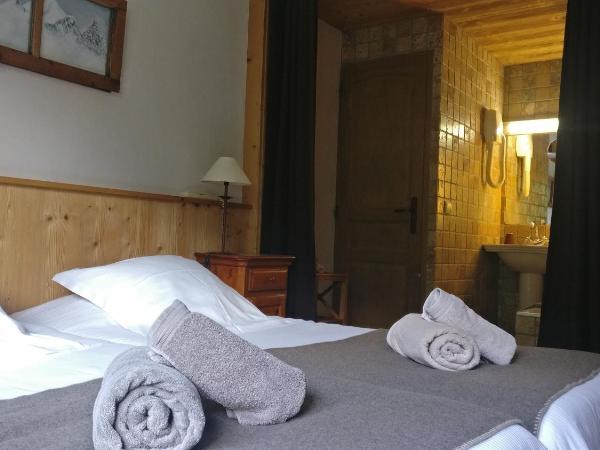 Htel Bellier : photo 2 de la chambre chambre lits jumeaux avec baignoire