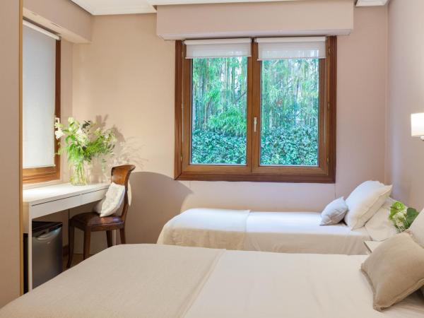 Hotel Monte Ulia : photo 2 de la chambre chambre triple avec parking gratuit